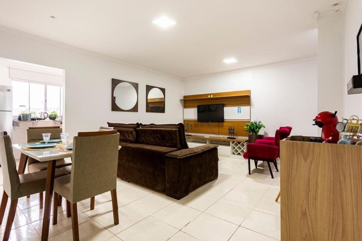 Ap 85M2 , 2Qts Com Suite , Estacionamento, Cozinha Completa , Wi-Fi 500Mb , Jr Catito Brasilia Bagian luar foto