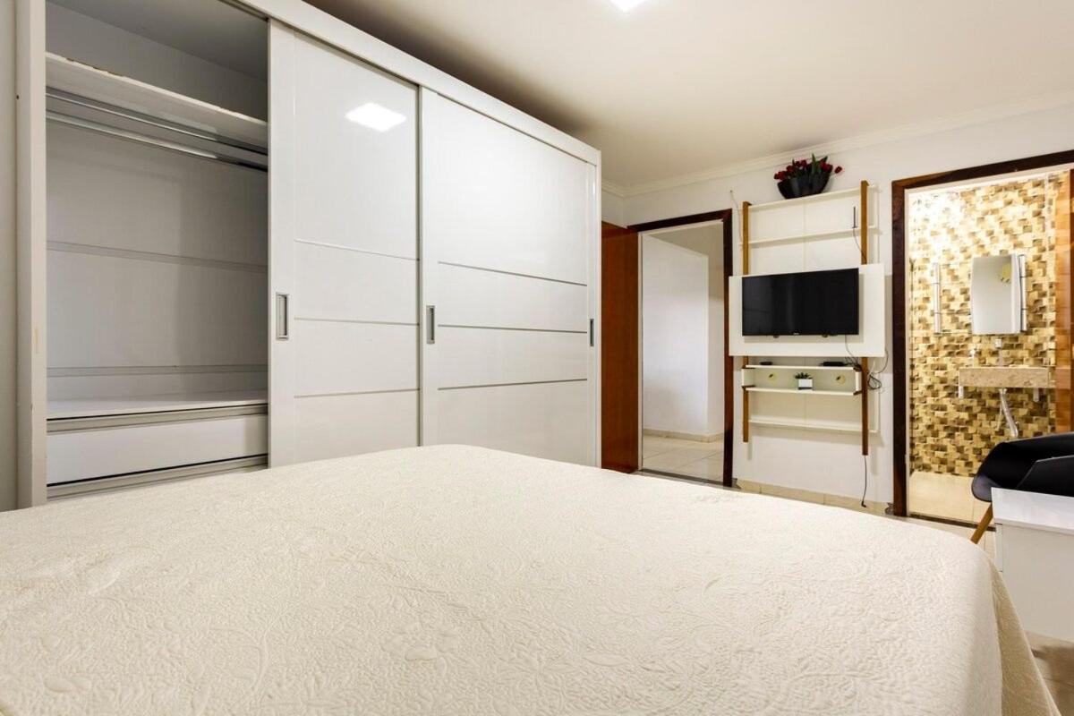 Ap 85M2 , 2Qts Com Suite , Estacionamento, Cozinha Completa , Wi-Fi 500Mb , Jr Catito Brasilia Bagian luar foto