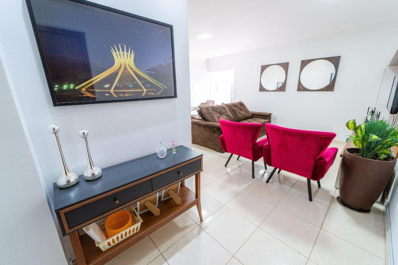 Ap 85M2 , 2Qts Com Suite , Estacionamento, Cozinha Completa , Wi-Fi 500Mb , Jr Catito Brasilia Bagian luar foto