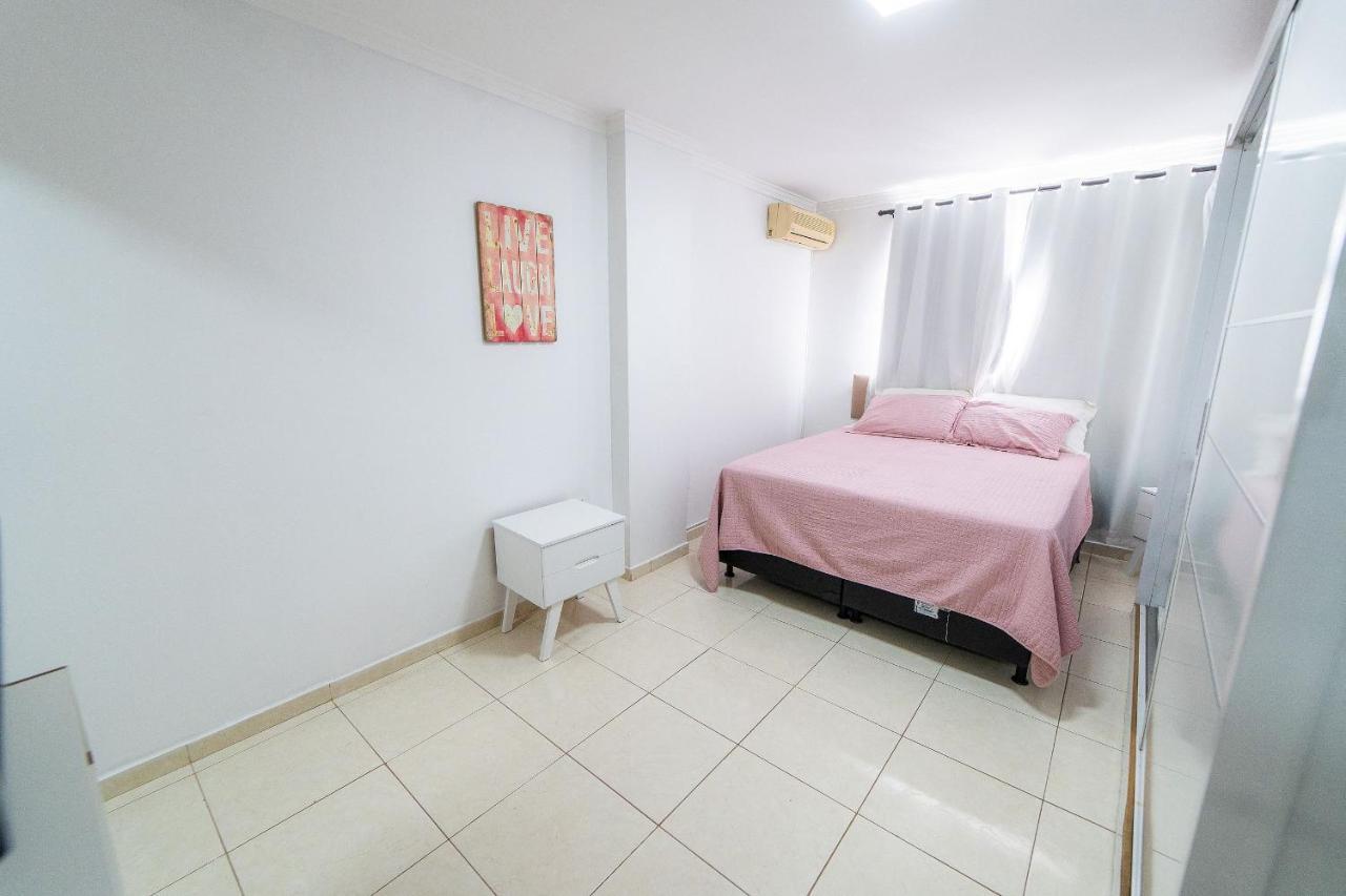Ap 85M2 , 2Qts Com Suite , Estacionamento, Cozinha Completa , Wi-Fi 500Mb , Jr Catito Brasilia Bagian luar foto